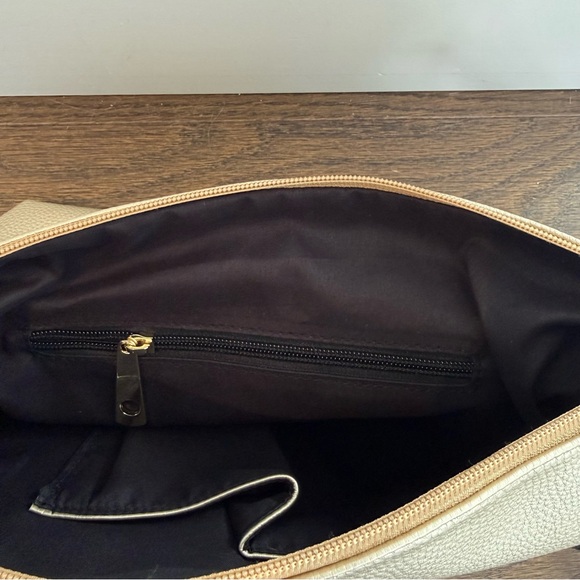 INZI Black & Gold Stud Accent Shoulder Tote (2 Bags in 1) - Picture 7 of 7